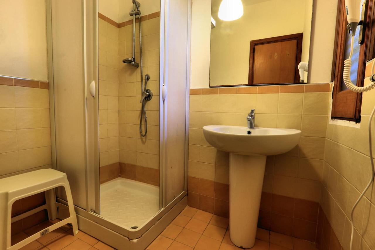 Capo dʼOrlando Testa Di Monaco - Basic Beach Accommodations מראה חיצוני תמונה