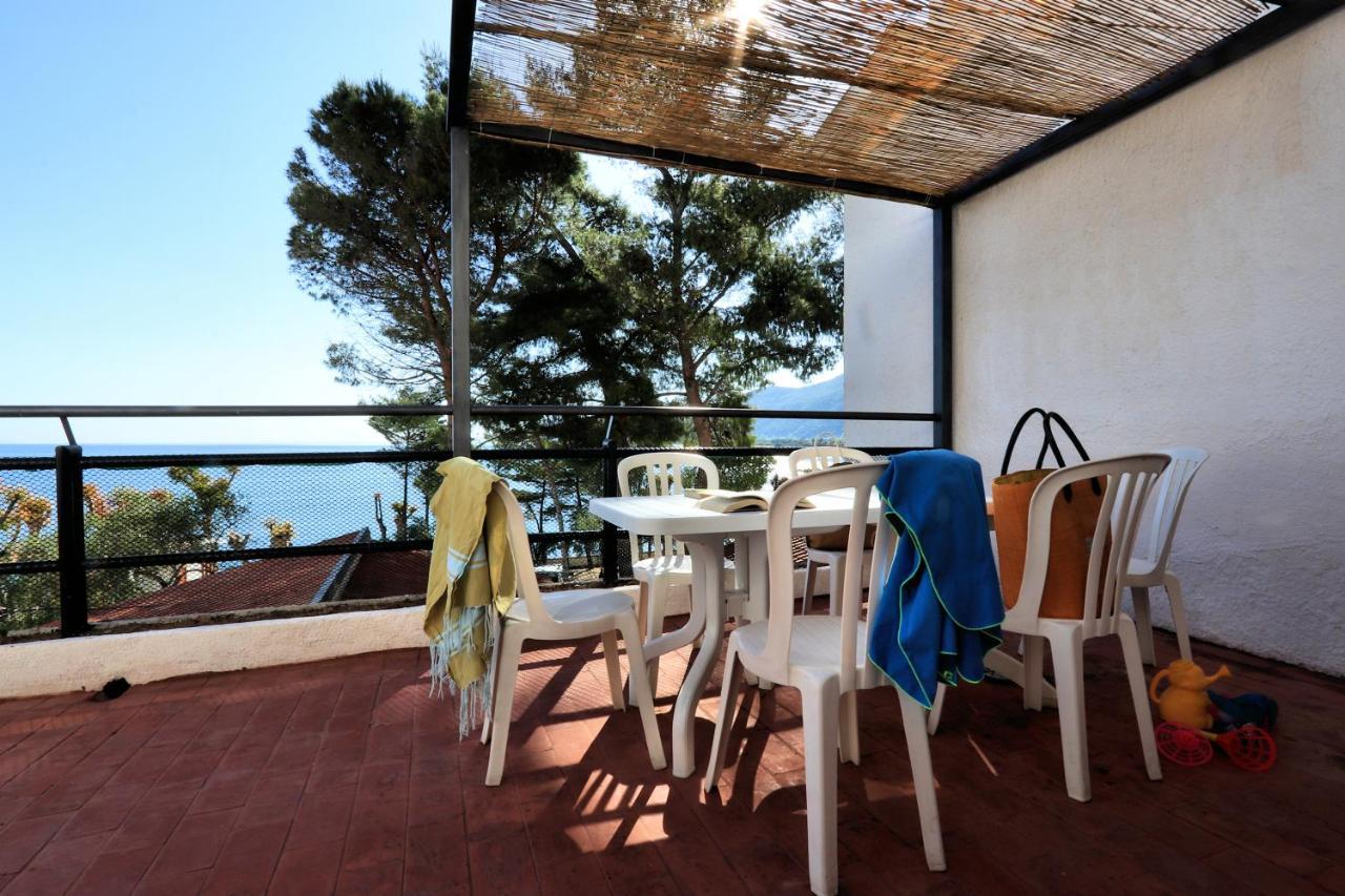 Capo dʼOrlando Testa Di Monaco - Basic Beach Accommodations מראה חיצוני תמונה