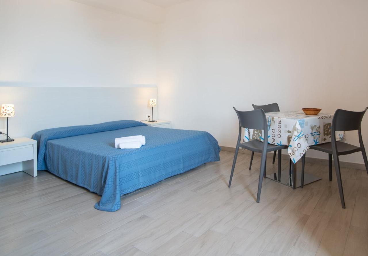 Capo dʼOrlando Testa Di Monaco - Basic Beach Accommodations מראה חיצוני תמונה