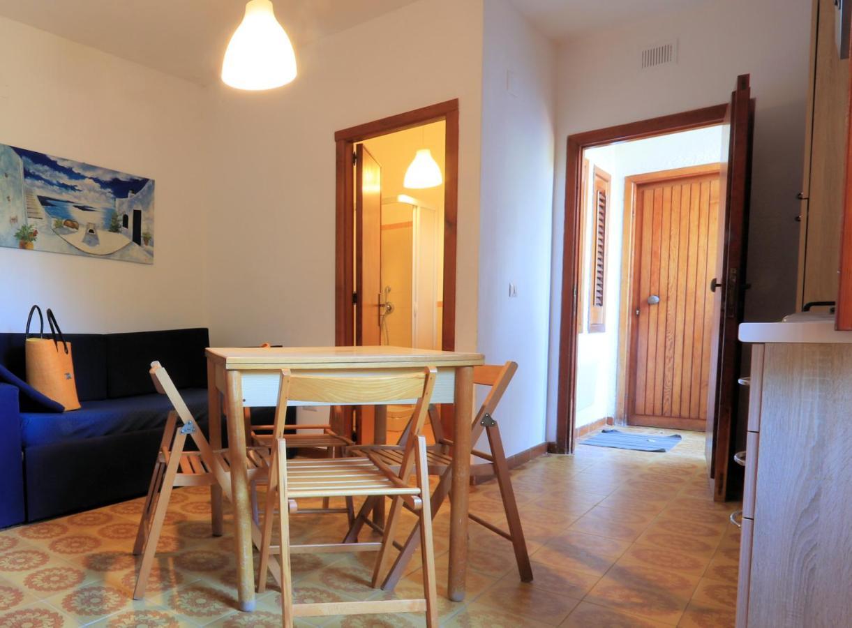 Capo dʼOrlando Testa Di Monaco - Basic Beach Accommodations מראה חיצוני תמונה
