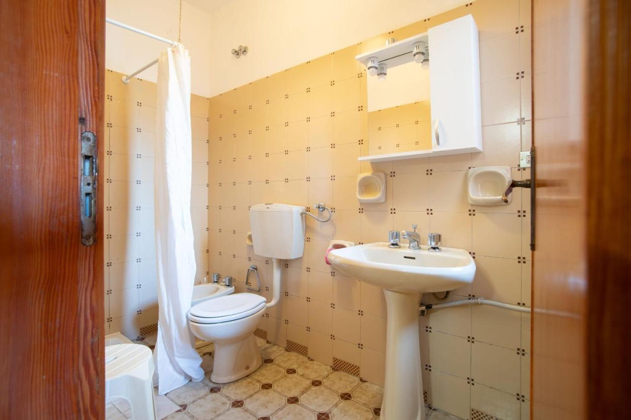 Capo dʼOrlando Testa Di Monaco - Basic Beach Accommodations מראה חיצוני תמונה