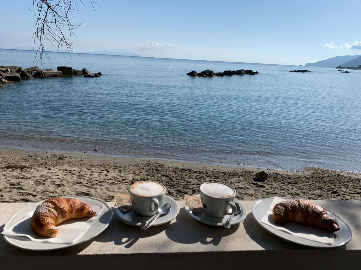 Capo dʼOrlando Testa Di Monaco - Basic Beach Accommodations מראה חיצוני תמונה